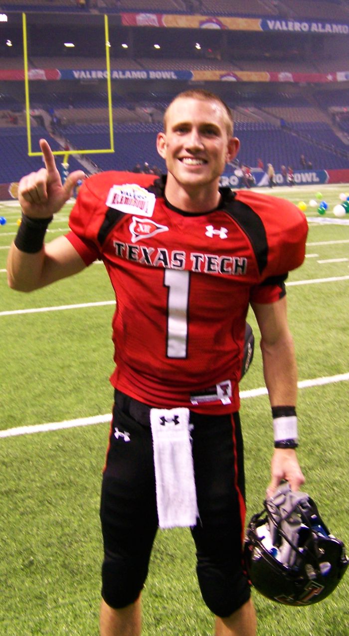 Guns Up!