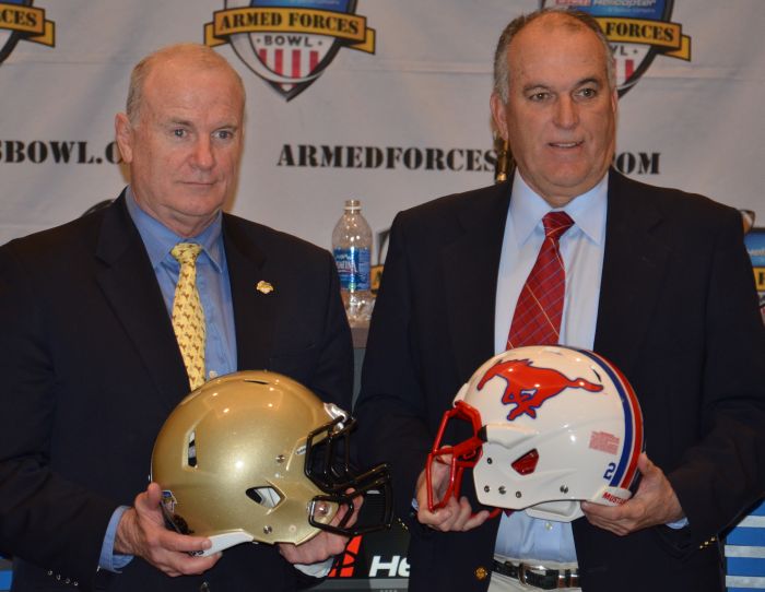 Coaches Rich Ellerson, June Jones